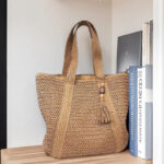 Large capacity commuting straw woven bag hand-held woven vacation style beach shoulder bag - Image 5