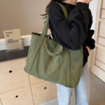 Crossbody Tote Bag in Corduroy, Large Capacity, Casual and Versatile, Shoulder Handbag for Fashionable Commuting - Image 3