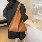 Solid color soft leather underarm bag - Image 4