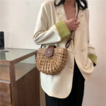 Straw woven bag women's beach bag crossbody shoulder bag armpit saddle bag - Image 4