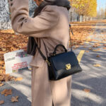 Single shoulder crossbody handbag - Image 5