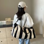 Fashionable Versatile Stripe Design Shoulder Handbag for Women, Unique Style - Image 7